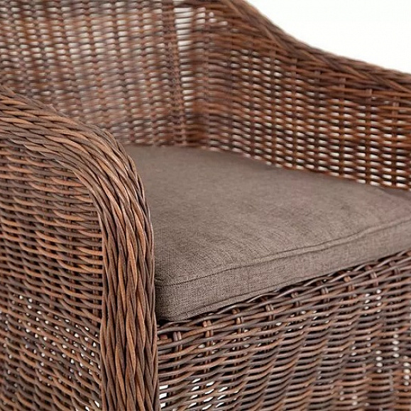 Плетеное кресло Равенна 4SIS из искусственного ротанга, цвет коричневый с серой подушкой фото 3