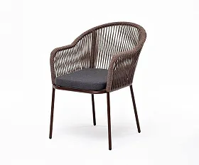 Стул Лион 4SIS плетеный из роупа, каркас из стали коричневый (RAL8016) муар, роуп коричневый круглый, ткань темно-серая 27