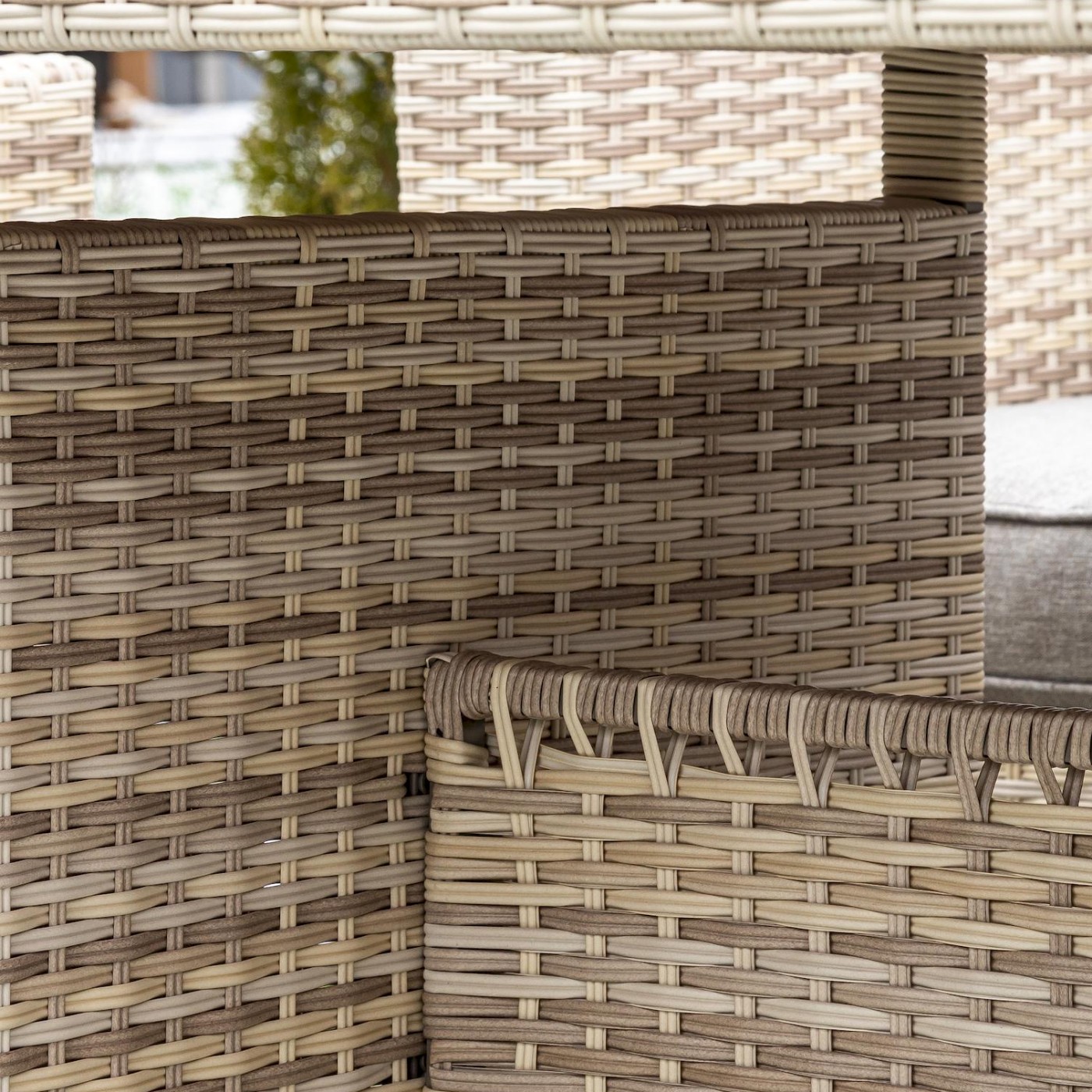 Обеденный комплект Karl Royal Family из искусственного ротанга с обеденным столом, цвет бежевый фото 8