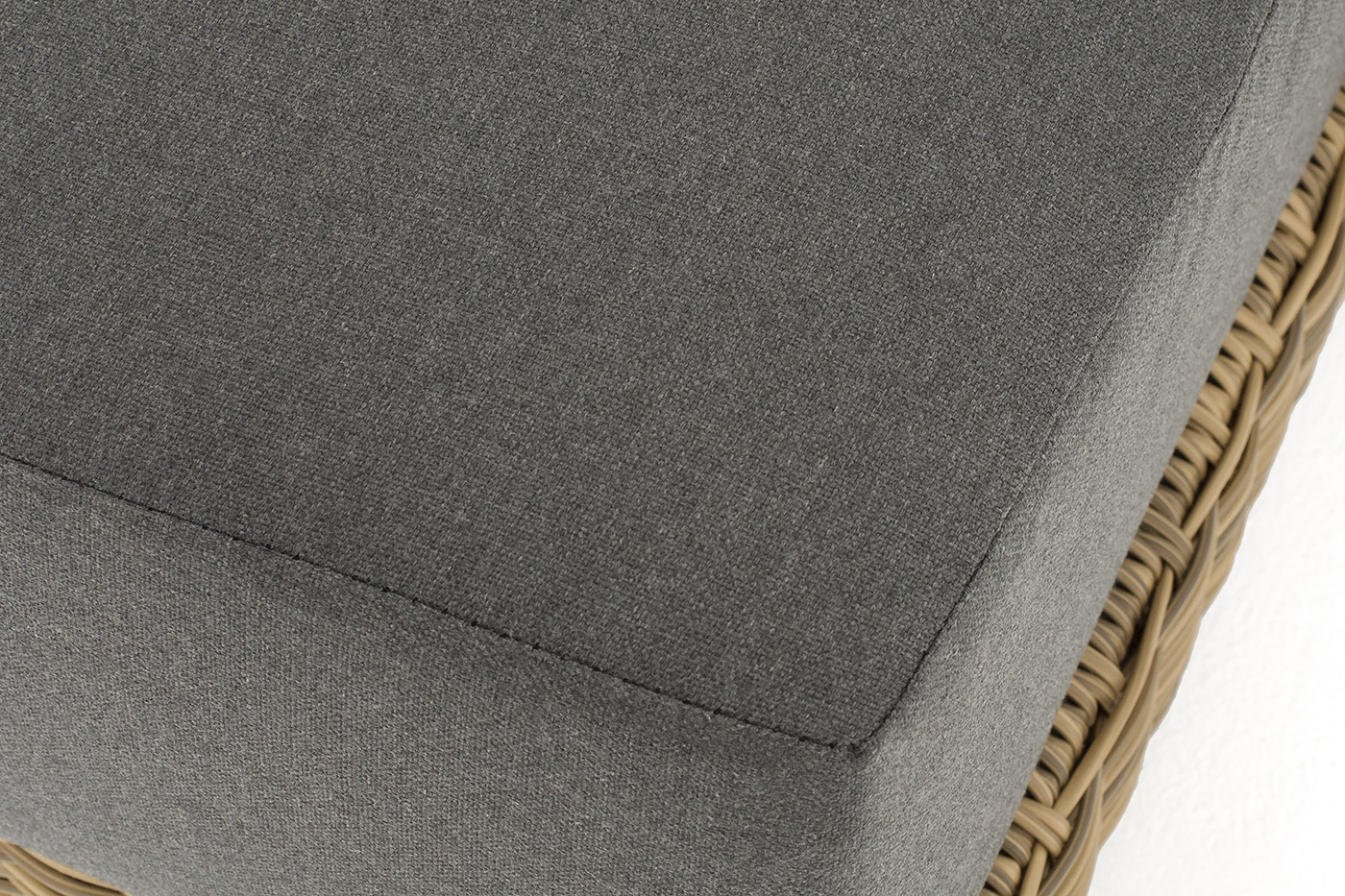 Капри кушетка из искусственного ротанга, цвет соломенный фото 7