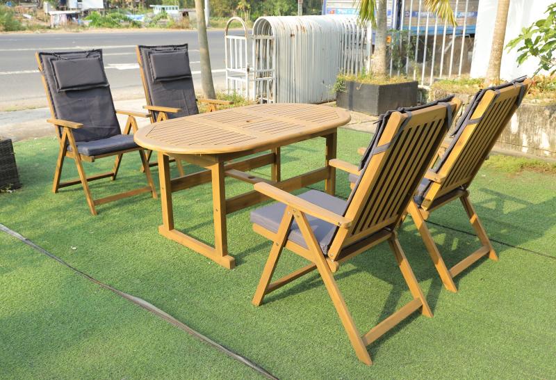 Обеденный комплект Kimberly Royal Family из дерева на 4 персоны (овальный стол) фото 1