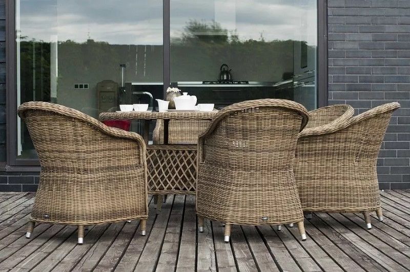 Плетеное кресло Равенна 4SIS из искусственного ротанга, цвет соломенный с серой подушкой фото 5