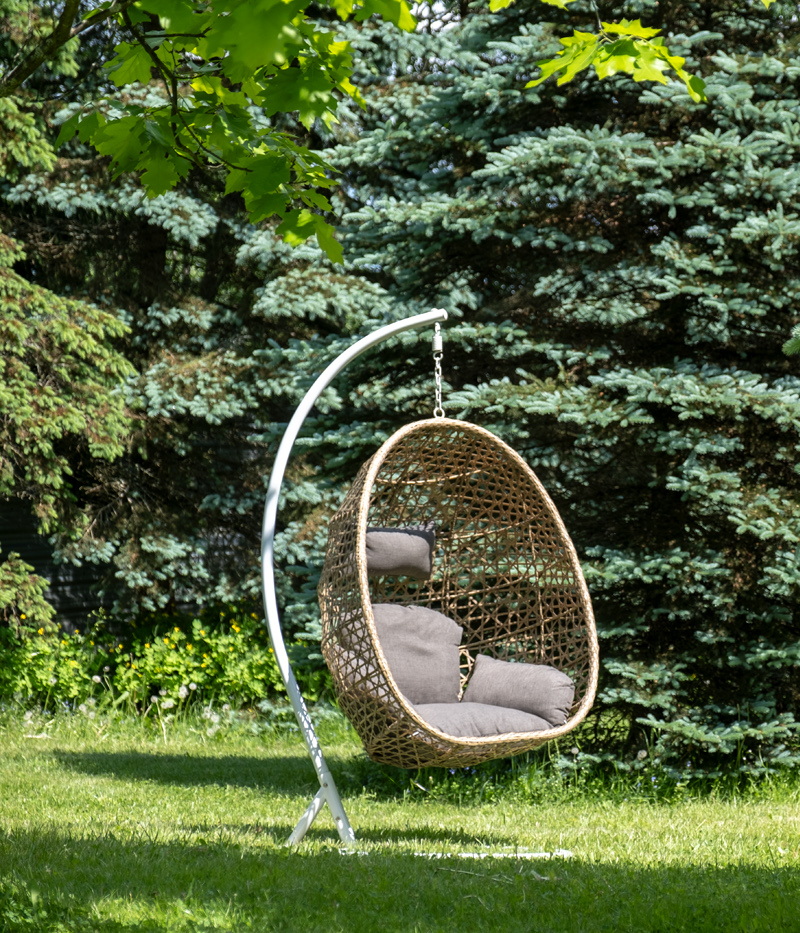 Флоренция подвесное кресло-кокон из искусственного ротанга, цвет соломенный с серой подушкой фото 2