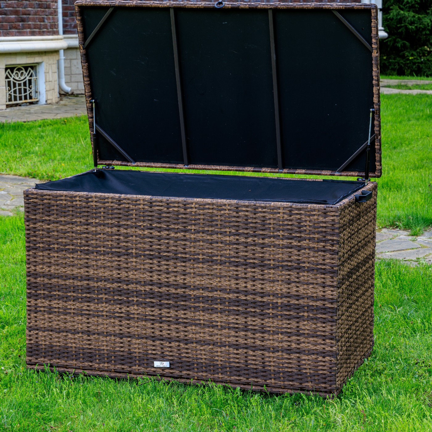 Сундук для хранения Karl 120 Royal Family из искусственного ротанга c колесиками, цвет коричневый фото 2