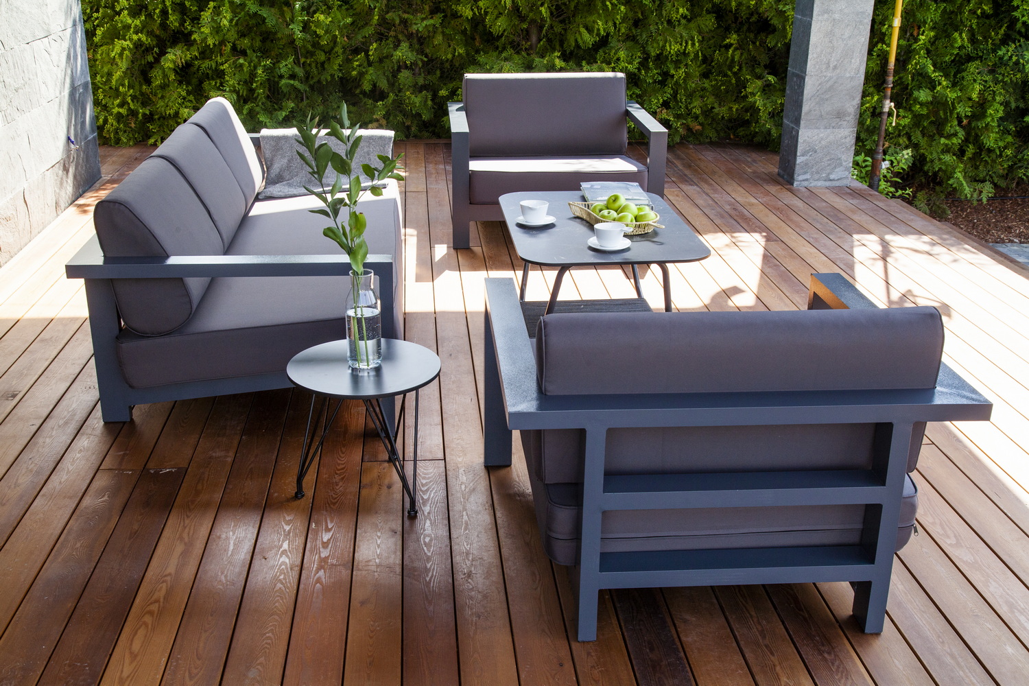 Гранада диван 3-местный, каркас алюминий темно-серый (RAL7024) муар, ткань темно-серая 027 фото 6