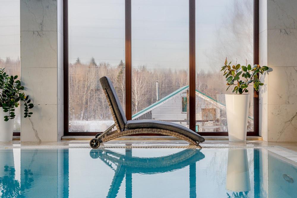 Шезлонг Agata Royal Family из искусственного ротанга с матрасом, цвет серый фото 3