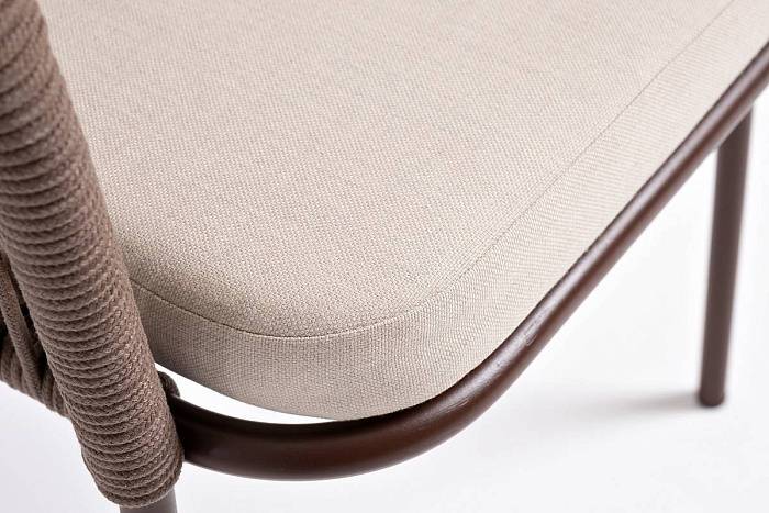 Стул Лион 4SIS плетеный из роупа, каркас из стали коричневый (RAL8016) муар, роуп коричневый круглый, ткань бежевая 52 фото 2