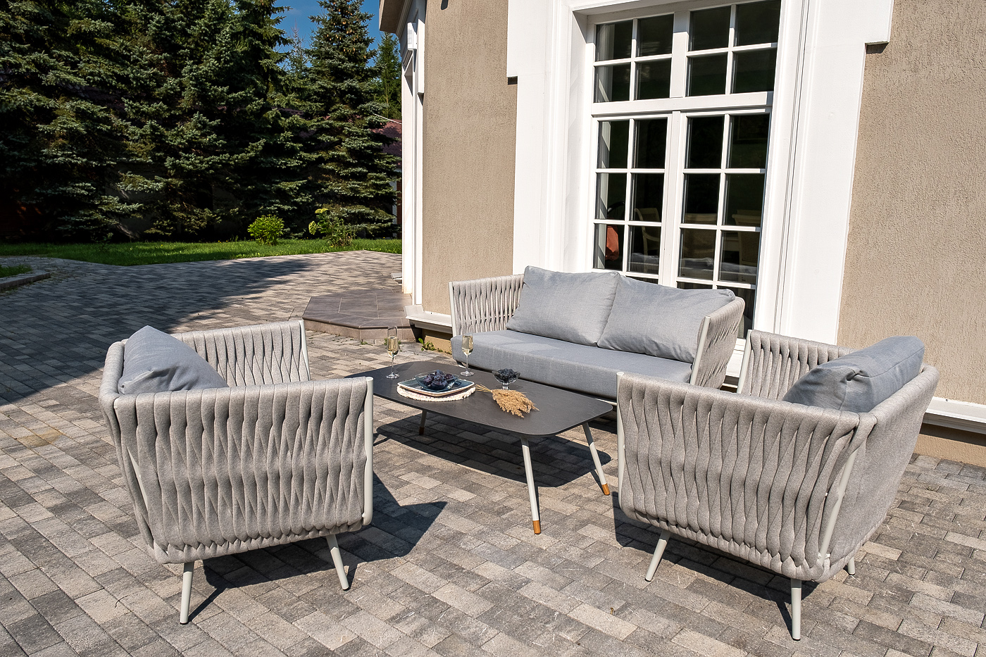 Монако лаунж-зона 4-местная из роупа со столом Верона (серый гранит), каркас светло-серый, роуп светло-серый фото 6