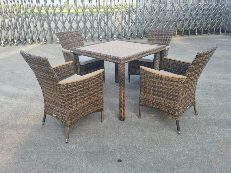 Обеденный комплект Amelia Royal Family из искусственного ротанга на 4 персоны, цвет коричневый фото 1