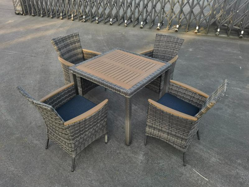 Обеденный комплект Amelia Royal Family из искусственного ротанга на 4 персоны, цвет серый фото 1