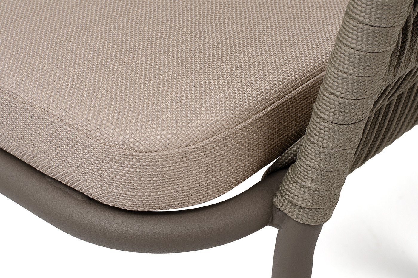 Бордо стул плетеный из роупа (колос), каркас алюминий серый (RAL7022) муар, роуп серый 15мм, ткань темно-серая 027 фото 6