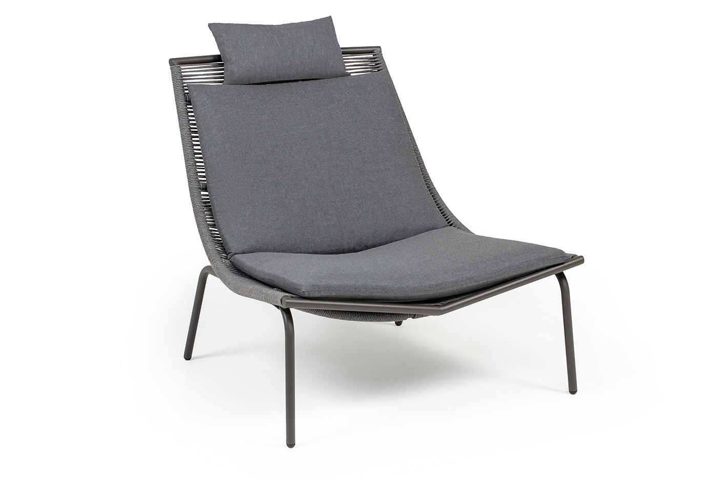 Авиньон кресло плетеное из роупа, каркас алюминий серый (RAL7022) муар, роуп серый круглый, ткань темно-серая 027 фото 3