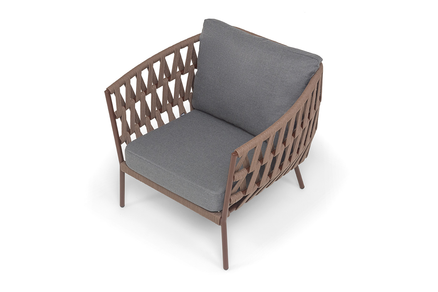 Диего кресло плетеное из роупа, каркас алюминий коричневый (RAL8016) муар, роуп коричневый круглый, ткань темно-серая 027 фото 4