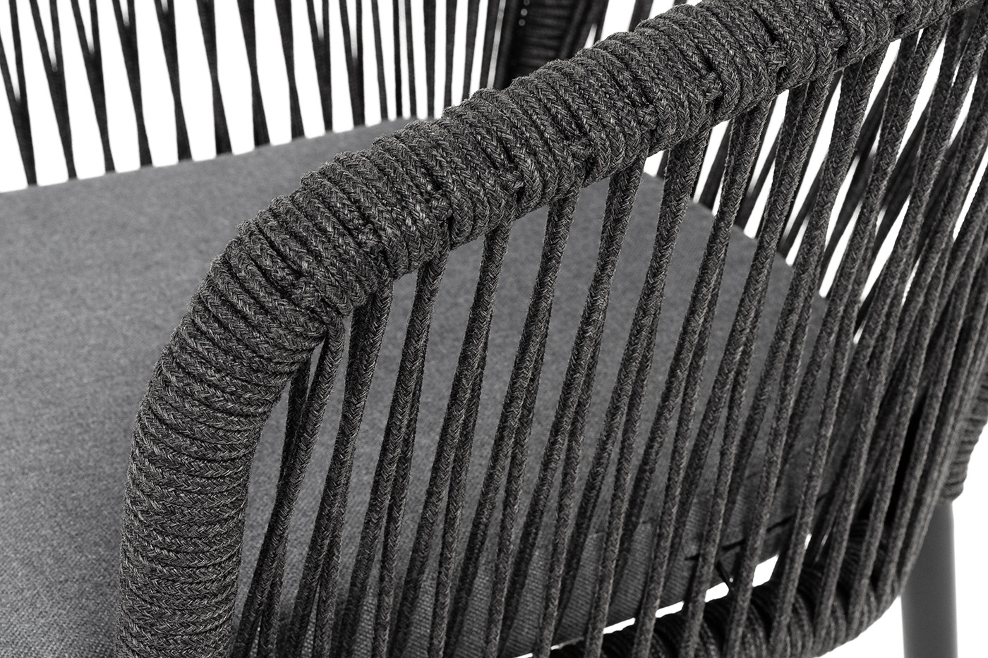 Марсель стул плетеный из роупа, каркас алюминий черный муар, роуп темно-серый круглый, ткань темно-серая 027 фото 5