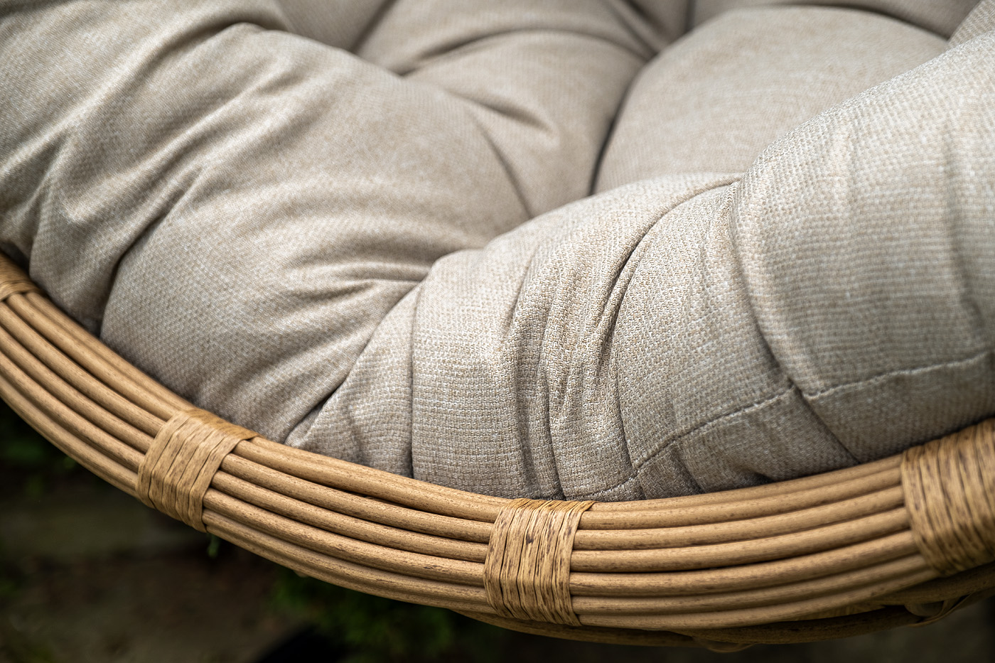 Венеция подвесное кресло-кокон из искусственного ротанга, цвет соломенный с бежевой подушкой фото 6