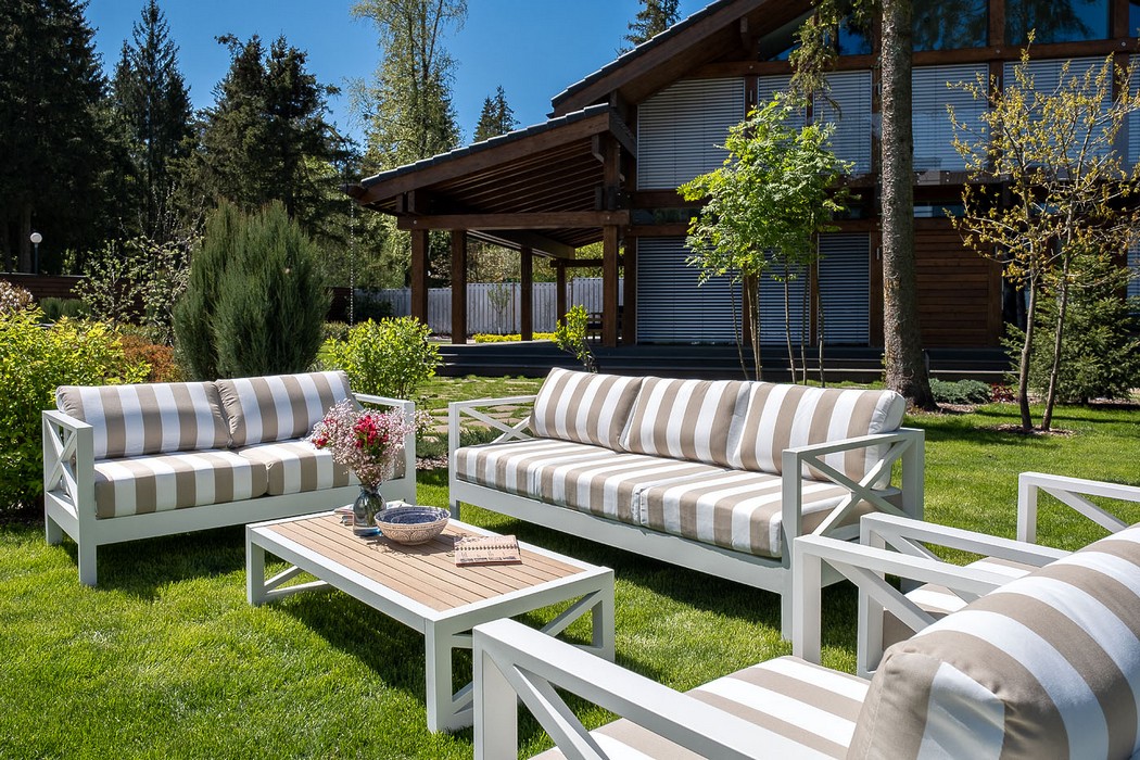 Кофейный стол из алюминия MIA Joygarden фото 4