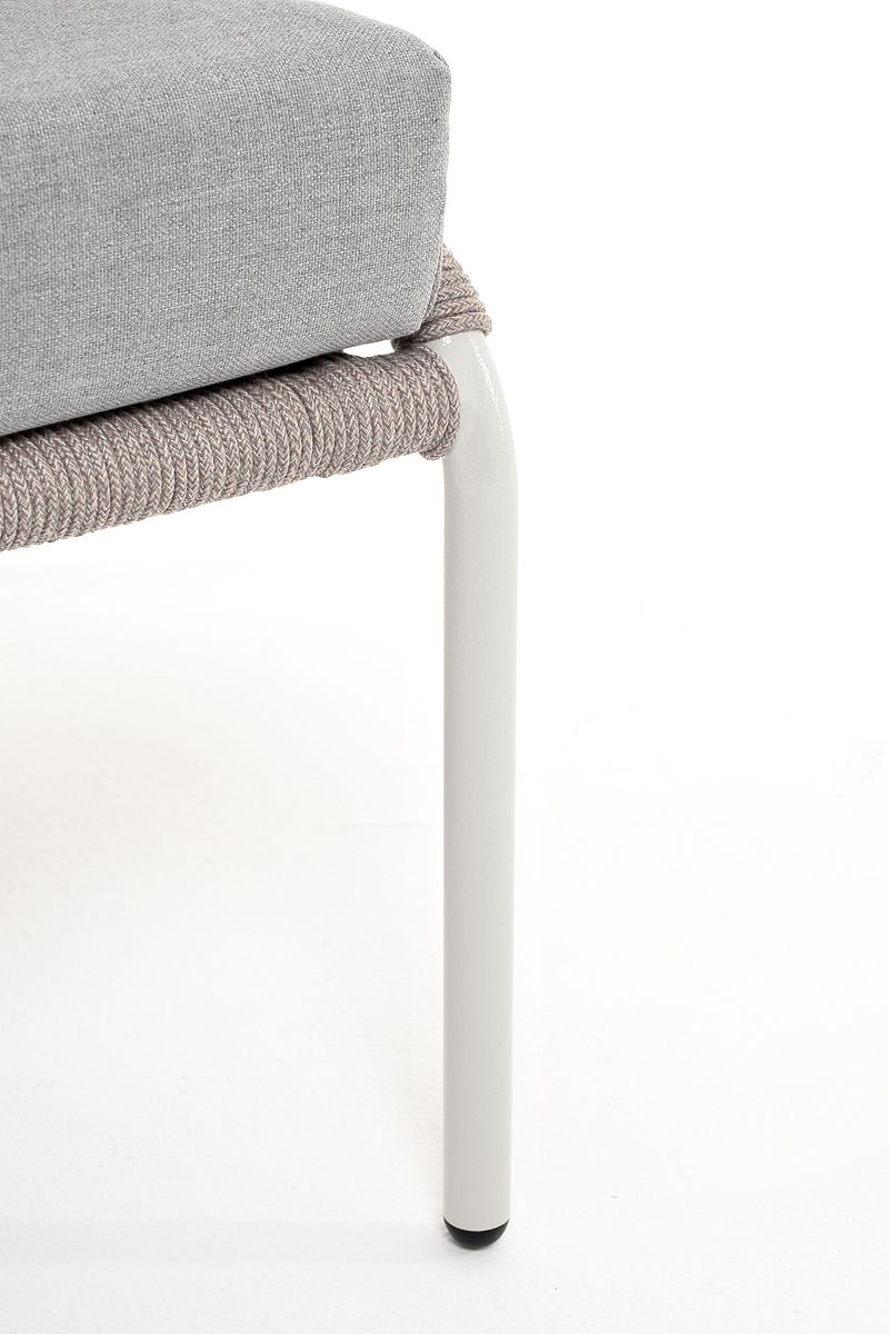 Диван двухместный Милан 4SIS из роупа (веревки), каркас алюминий светло-серый (RAL7035) шагрень, роуп серый меланж круглый, ткань светло-серая фото 3