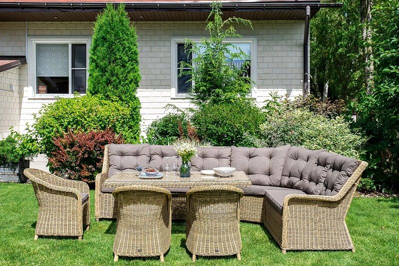 Модуль диванный угловой Бергамо 4SIS из искусственного ротанга, цвет соломенный с подушками фото 6