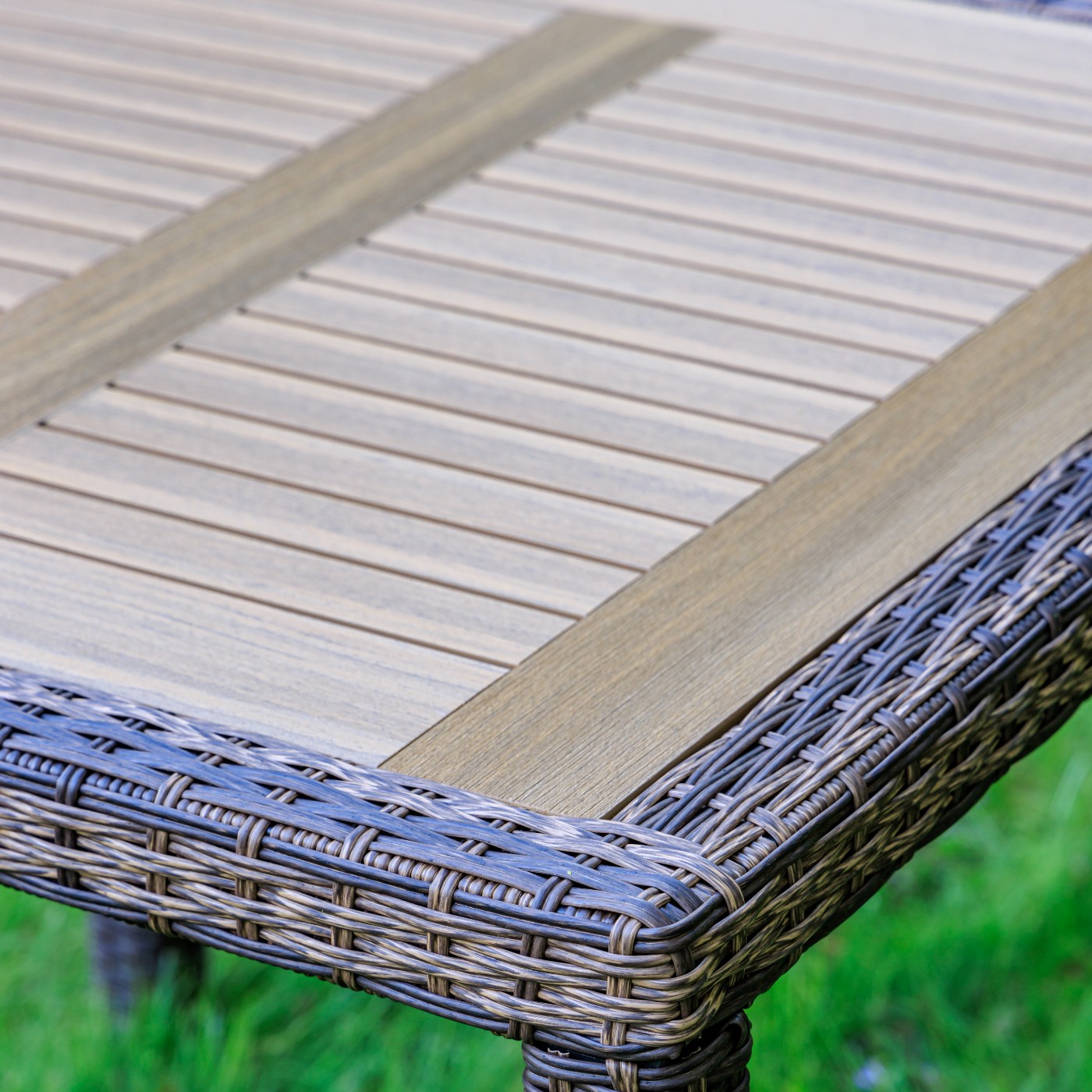 Обеденный стол Amelia Royal Family из искусственного ротанга 90 см, цвет коричневый фото 3