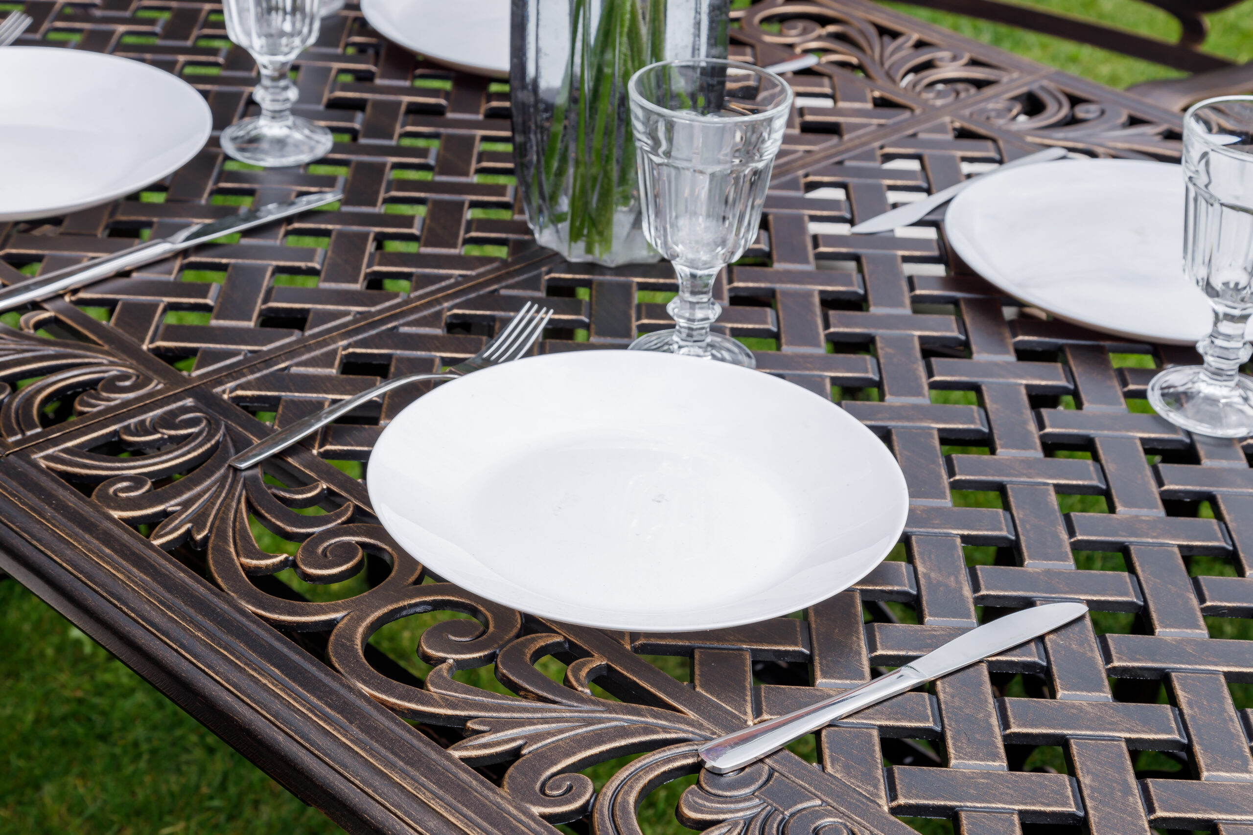 Обеденный комплект Wilhelm Royal Family из литого алюминия на 6 персон. Прямоугольный стол фото 4