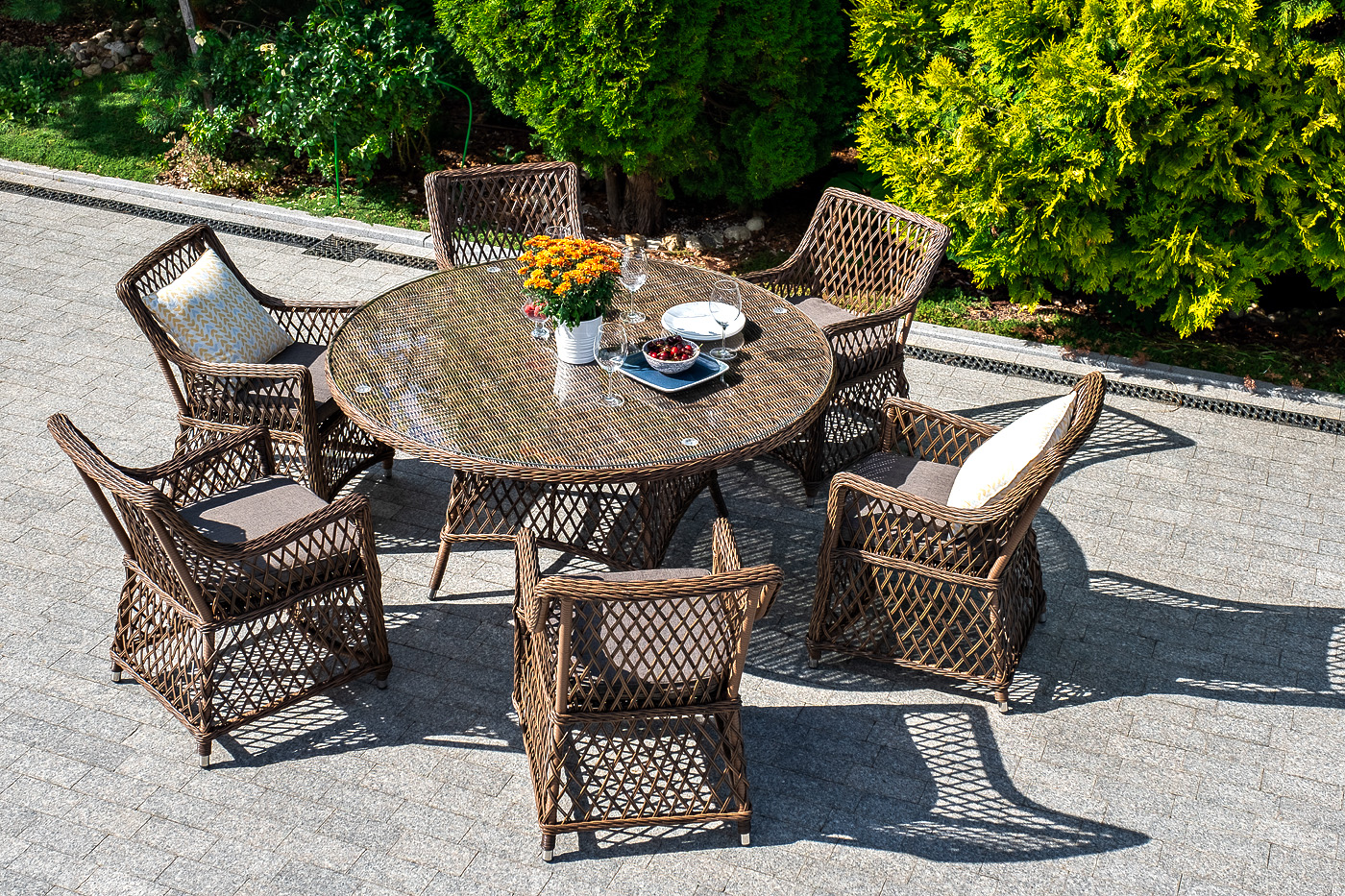 Эспрессо плетеный круглый стол, диаметр 150 см, цвет коричневый фото 5