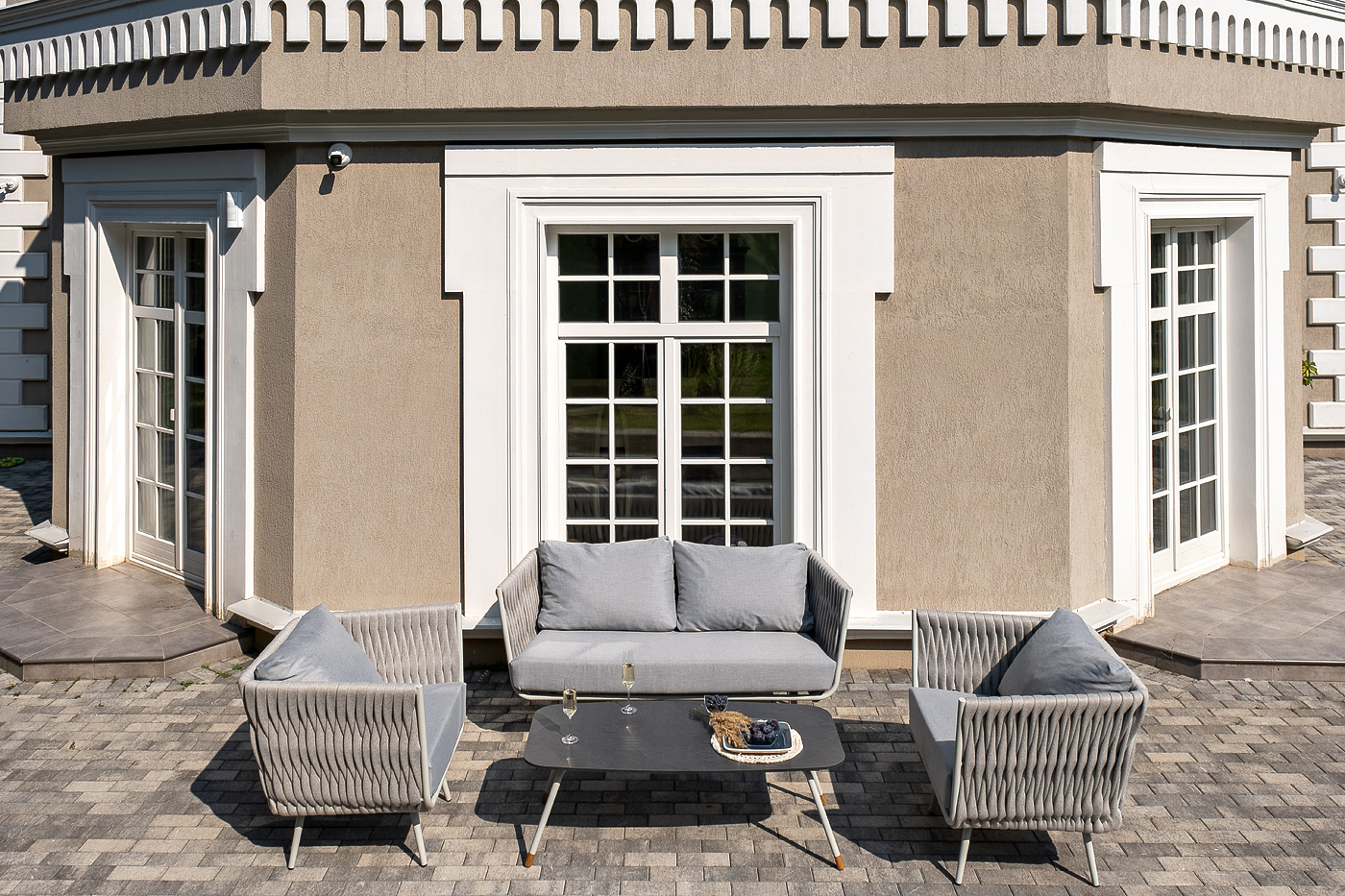 Монако лаунж-зона 4-местная из роупа со столом Верона (серый гранит), каркас светло-серый, роуп светло-серый фото 2