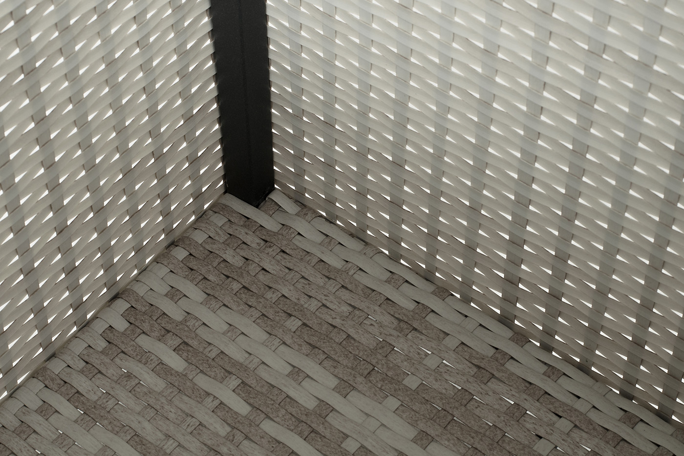 Лунго кашпо для цветов большое плетеное из искусственного ротанга, цвет бежевый фото 5