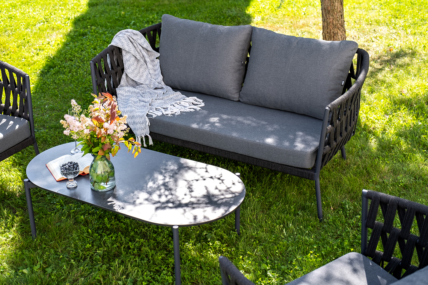 Диего лаунж-зона 4-местная плетеная из роупа (веревки), каркас алюминиевый темно-серый, роуп темно-серый фото 5