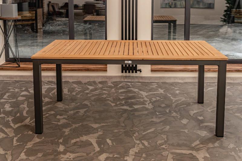 Обеденный стол Oscar Royal Family из алюминия со столешницей из тика фото 3