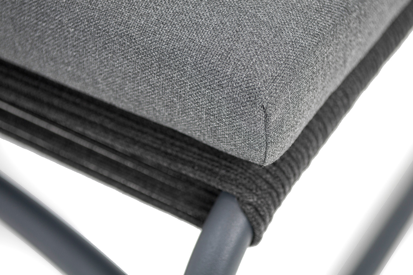 Ането пуф плетеный из роупа, каркас алюминий темно-серый (RAL7024) муар, роуп темно-серый круглый фото 6