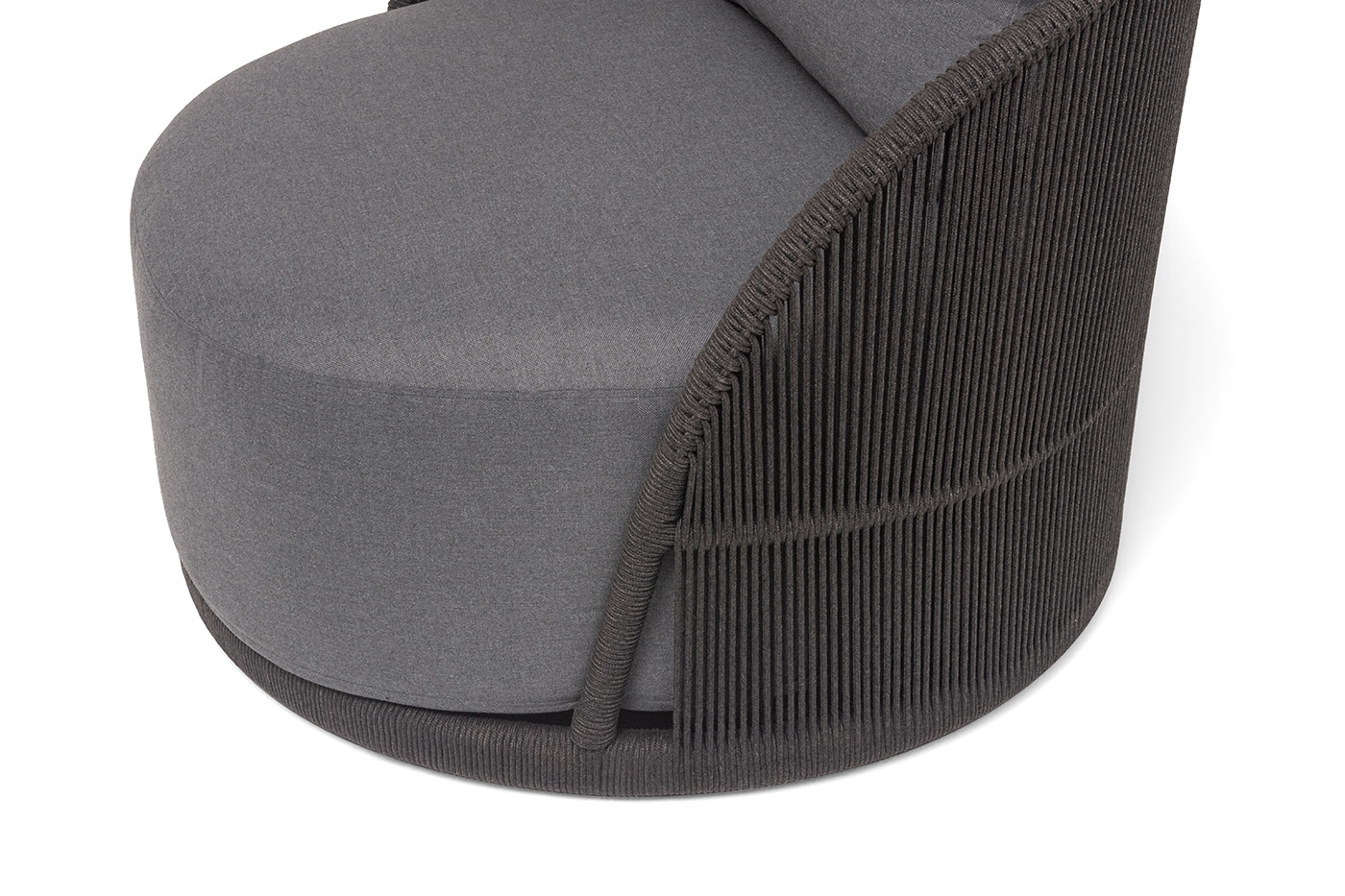 Монтелла кресло плетеное из роупа, каркас алюминий темно-серый (RAL7024) муар, роуп темно-серый круглый, ткань темно-серая 027 фото 6