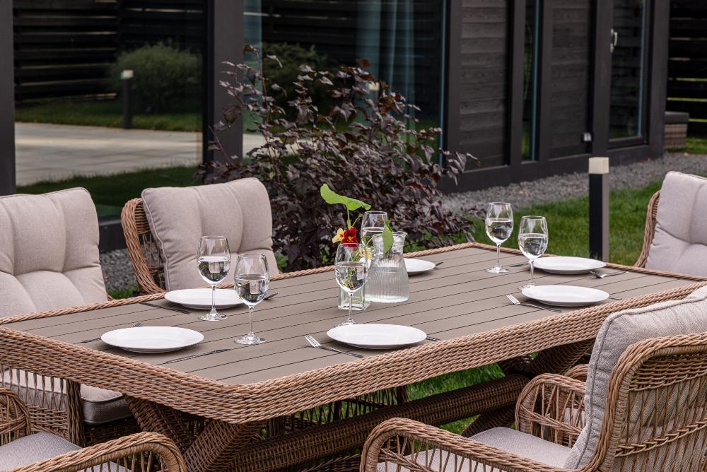 Обеденный стол Isabella Royal Family из искусственного ротанга, цвет бежевый фото 4