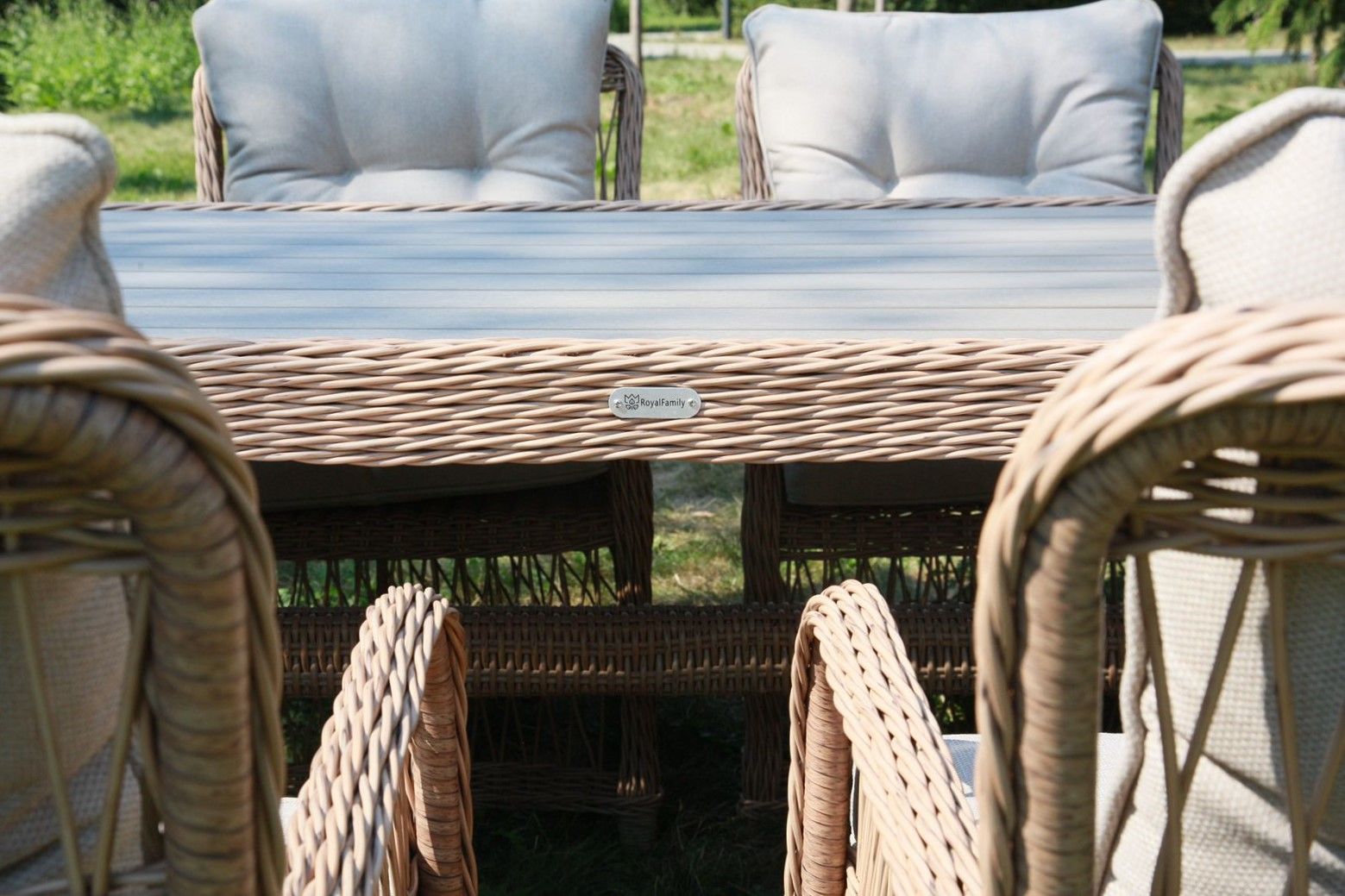 Обеденный комплект Isabella Royal Family из искусственного ротанга, цвет бежевый фото 6