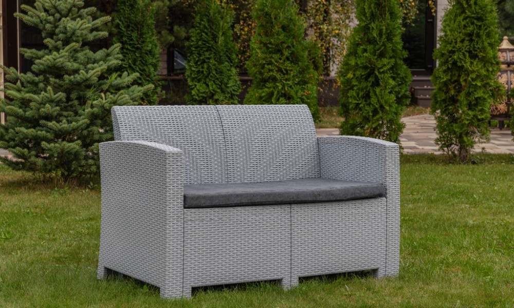 Диван двухместный Lana Royal Family из пластика, цвет светло-серый фото 1