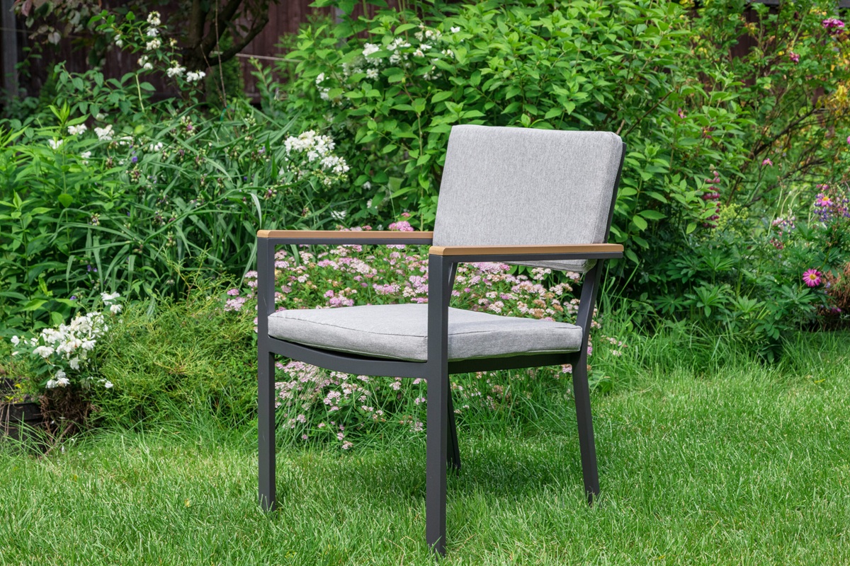 Обеденное кресло Oscar Royal Family из алюминия с подлокотниками из поливуда фото 1