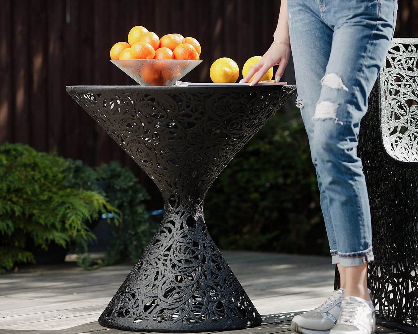 Стол Vitgarden Race Table d70 из базальта, цвет черный фото 1