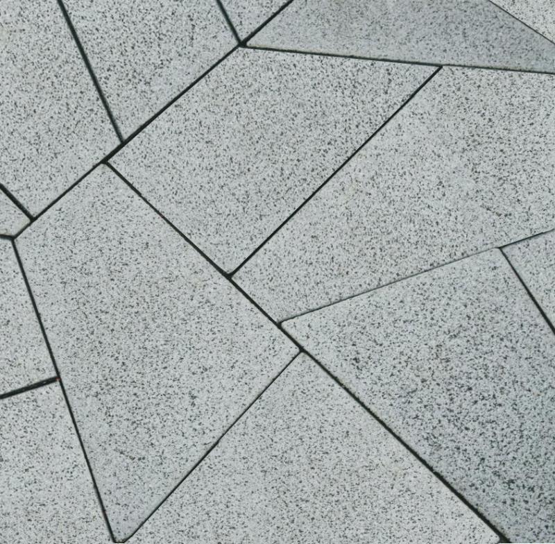 Плита Фабрика Готика Полигональ 80 мм GRANITE FERRO Белла Уайт фото 1