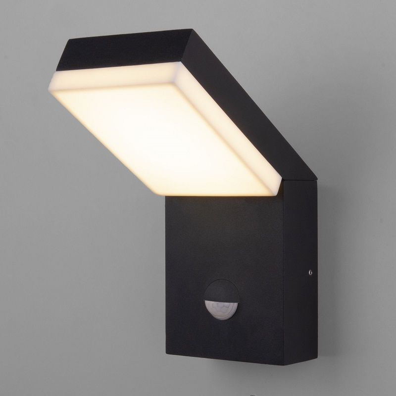 Уличный светильник Elektrostandard Sensor IP54 (с датчиком движения) 1541 TECHNO LED черный фото 1