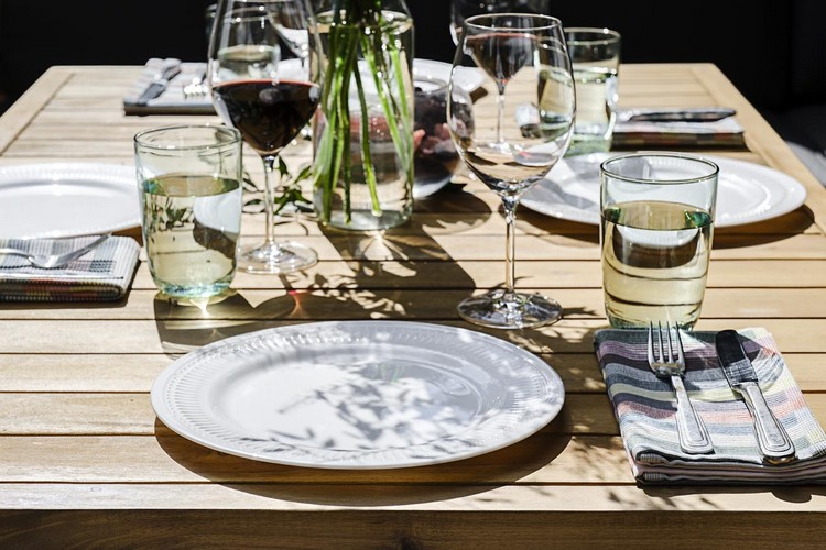 Кофейный стол из акации BOOKA Joygarden фото 5