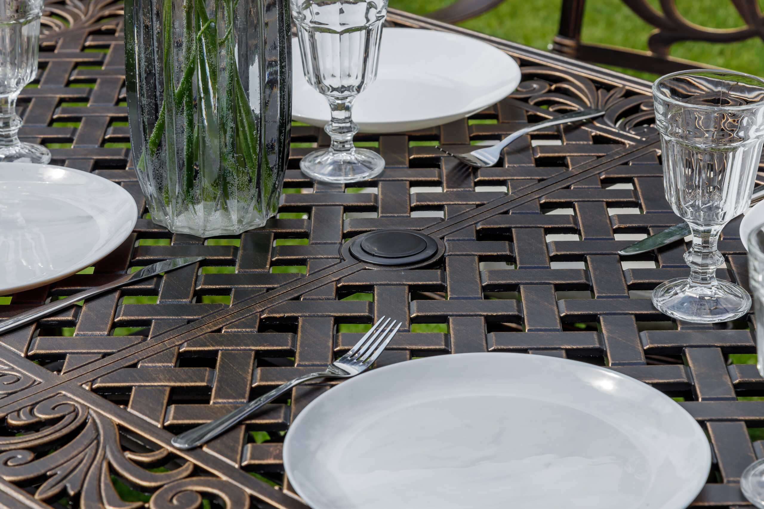 Обеденный комплект Wilhelm Royal Family из литого алюминия на 6 персон. Прямоугольный стол фото 7