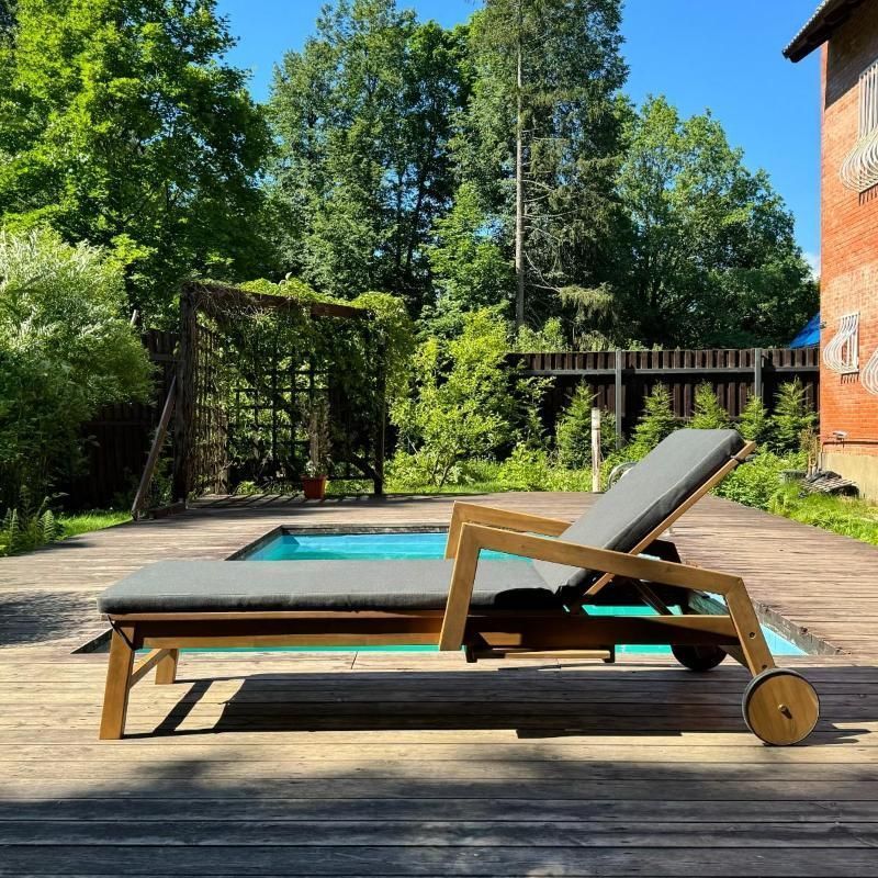 Шезлонг Paolo Royal Family на колесиках из акации фото 9