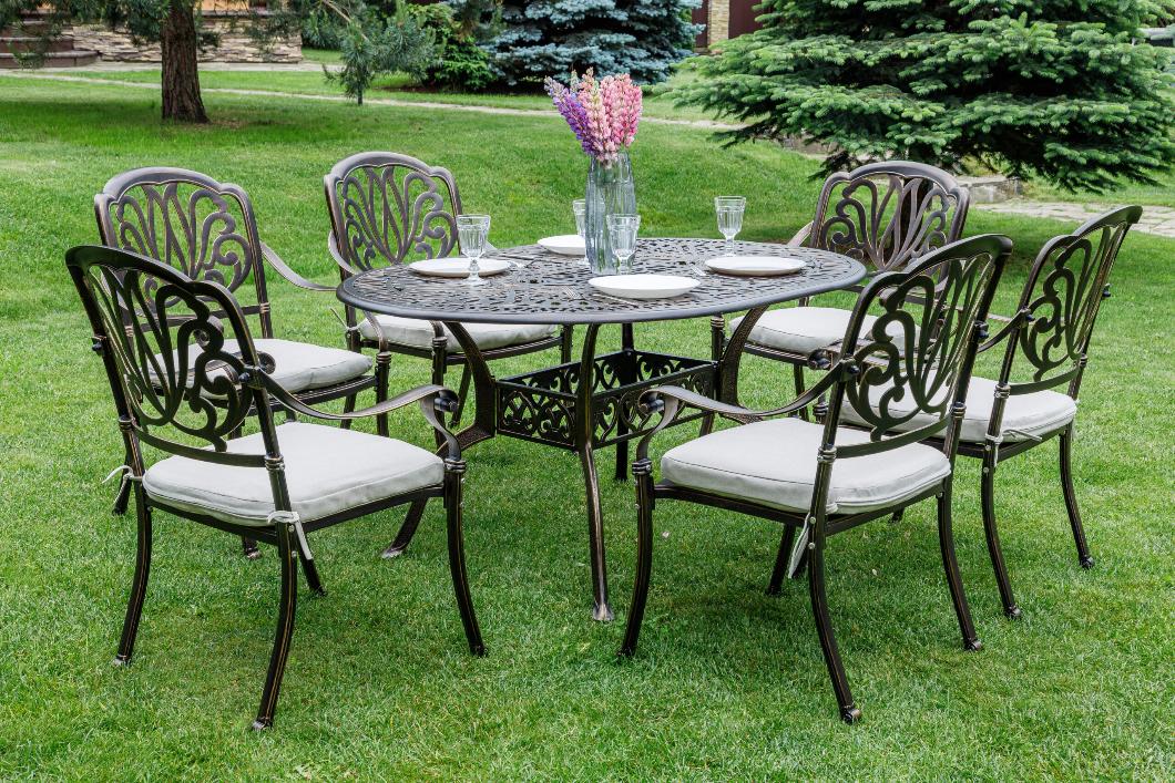 Обеденный комплект Wilhelm Royal Family из литого алюминия на 6 персон. Овальный стол фото 1