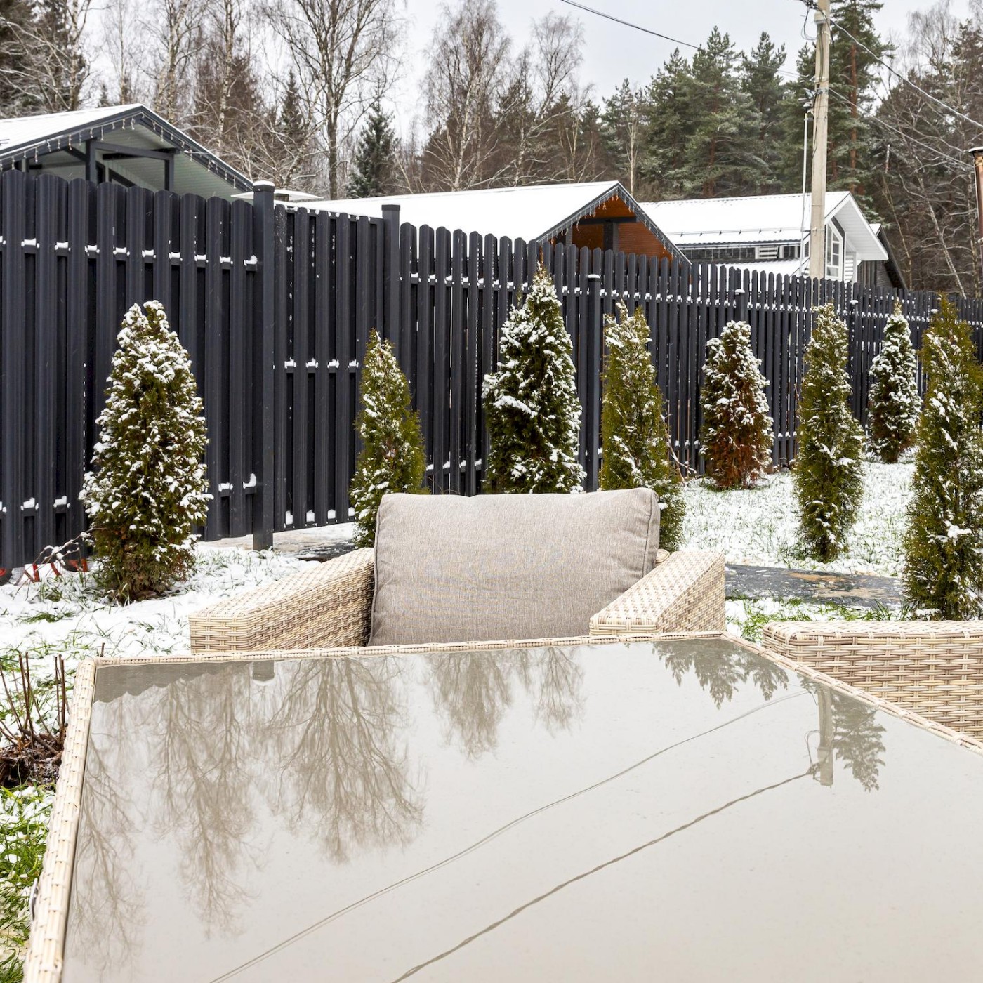 Обеденный комплект Karl Royal Family из искусственного ротанга с обеденным столом, цвет бежевый фото 3