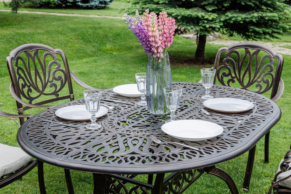 Обеденный комплект Wilhelm Royal Family из литого алюминия на 6 персон. Овальный стол фото 3