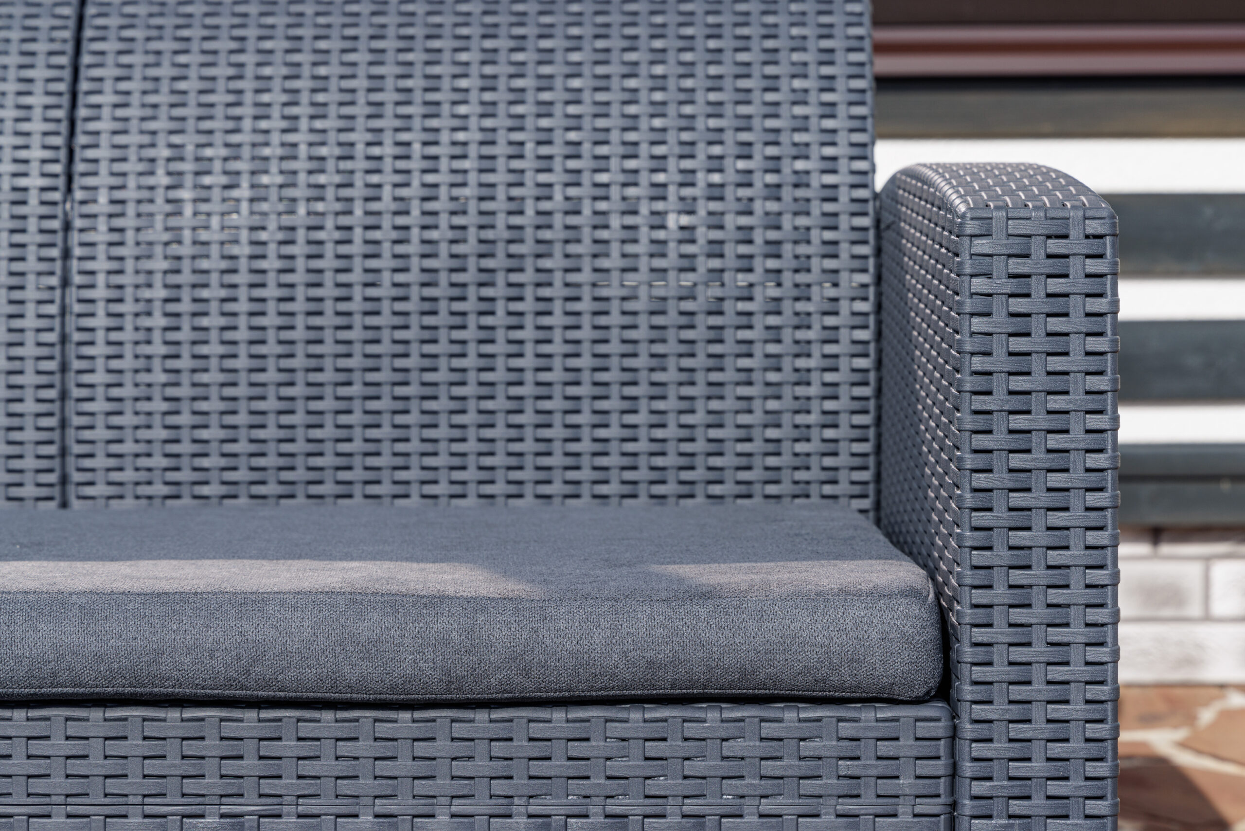 Диван двухместный Lana Royal Family из пластика, цвет графит фото 3