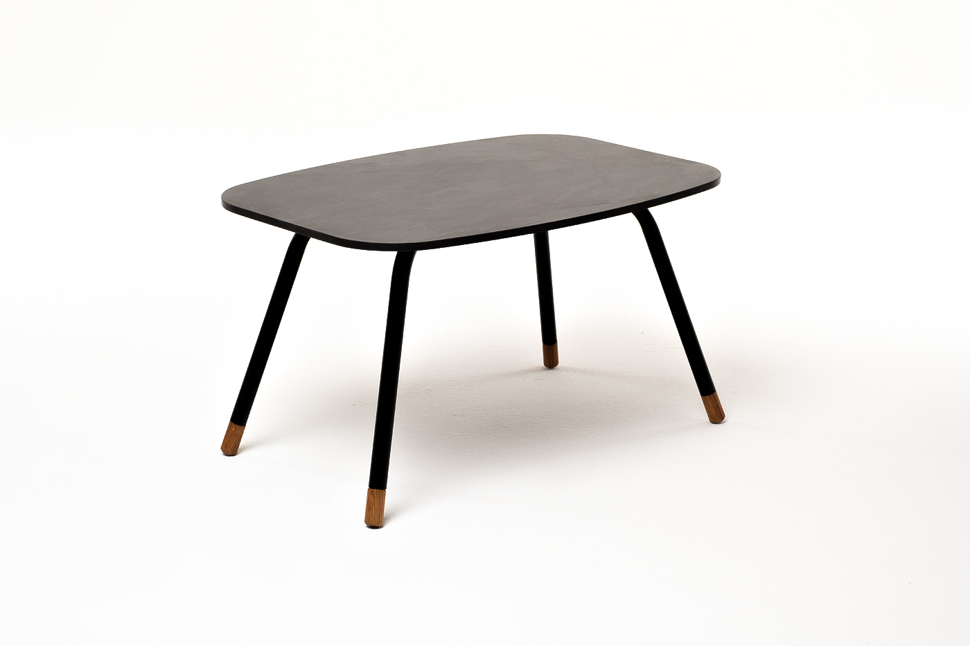 Верона журнальный столик из HPL 70х50, H40, каркас черный муар, цвет столешницы серый гранит фото 3