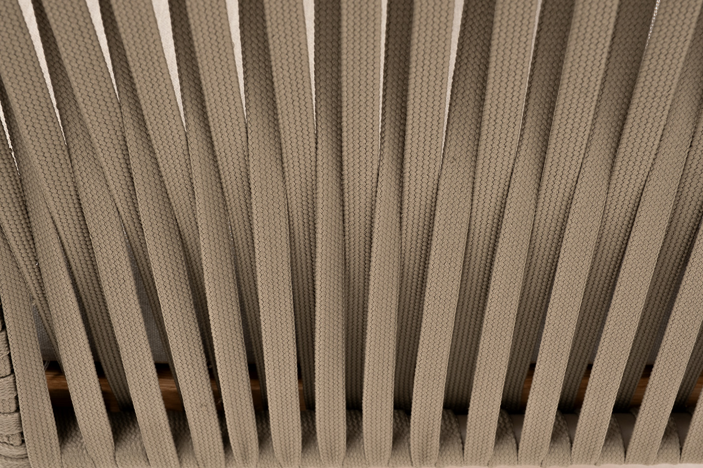 Мальорка кресло плетеное из роупа, основание дуб, роуп серо-коричневый 23мм, ткань бежевая 15052 фото 6