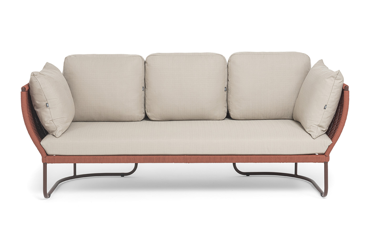 Фиджи диван 3-местный плетеный из роупа, каркас алюминий коричневый (RAL8016) муар, роуп красный (8372) круглый tex, ткань Mossle бежевая фото 3