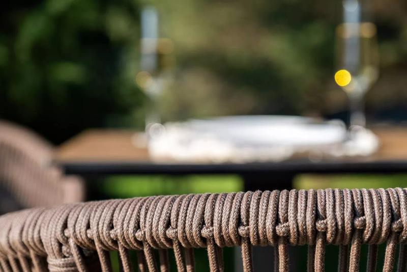 Обеденная группа Каффе Дабл 4SIS из искусственного ротанга на 4 персоны, цвет дуб фото 8