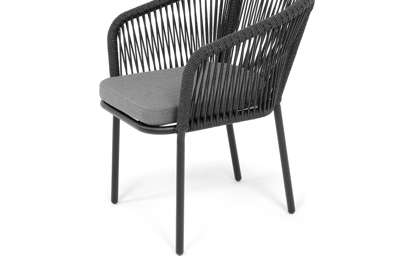 Марсель стул плетеный из роупа, каркас алюминий черный муар, роуп темно-серый круглый, ткань темно-серая 027 фото 4